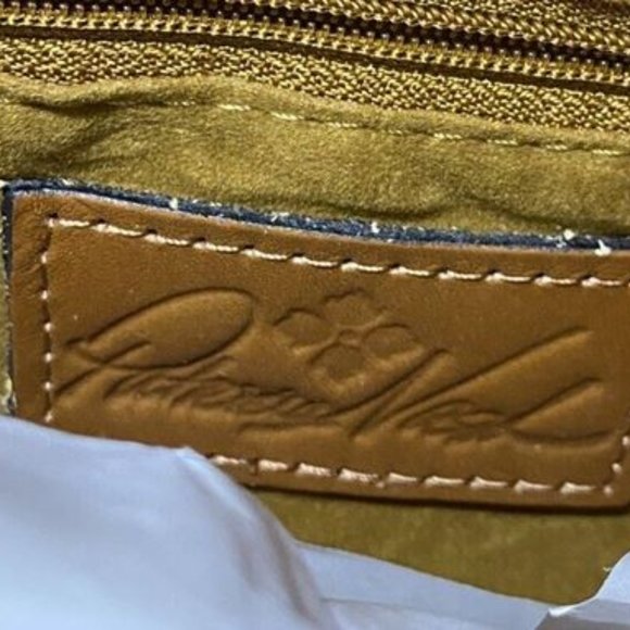 Leather Wristlet in a Peruvian Painting Floral Pattern (by Patricia Nash) - Picture 4 of 9